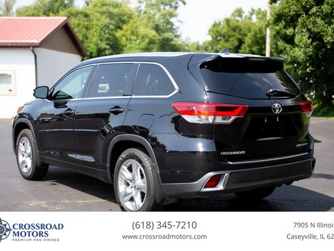 Used 2017 Toyota Highlander Limited w/ Protection Package #3 AWD/4WD image 3