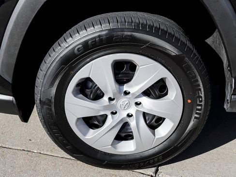 Certified 2024 Toyota RAV4 LE AWD/4WD image 12