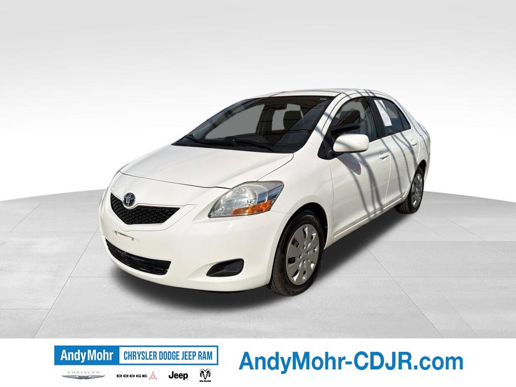 Used 2009 Toyota Yaris Sedan w/ Convenience Pkg FWD image 3