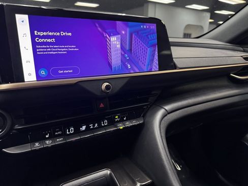 Used 2024 Toyota Crown XLE image 25