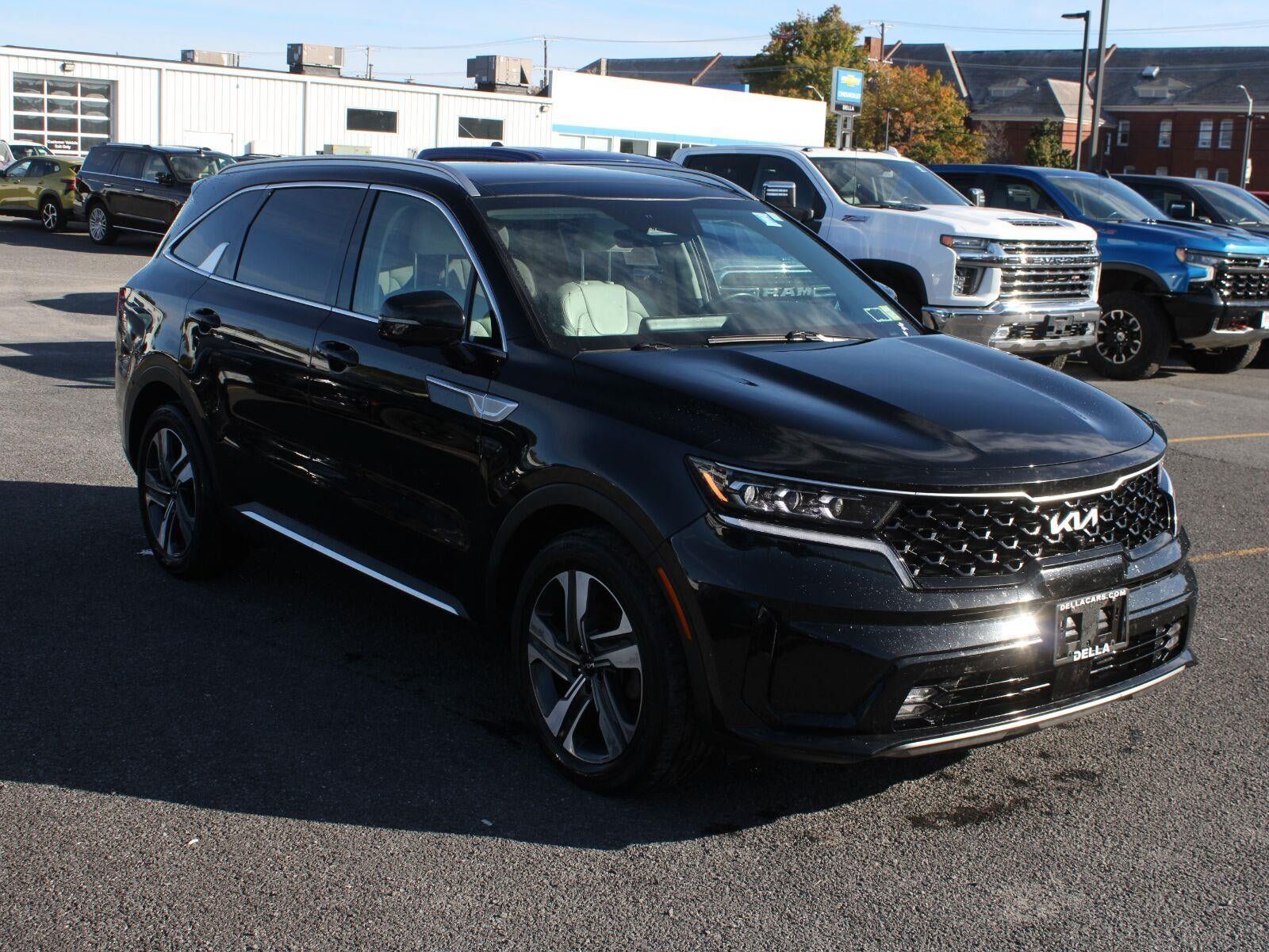 Used 2023 Kia Sorento SX Prestige w/ Panoramic Sunroof Package AWD/4WD image 3
