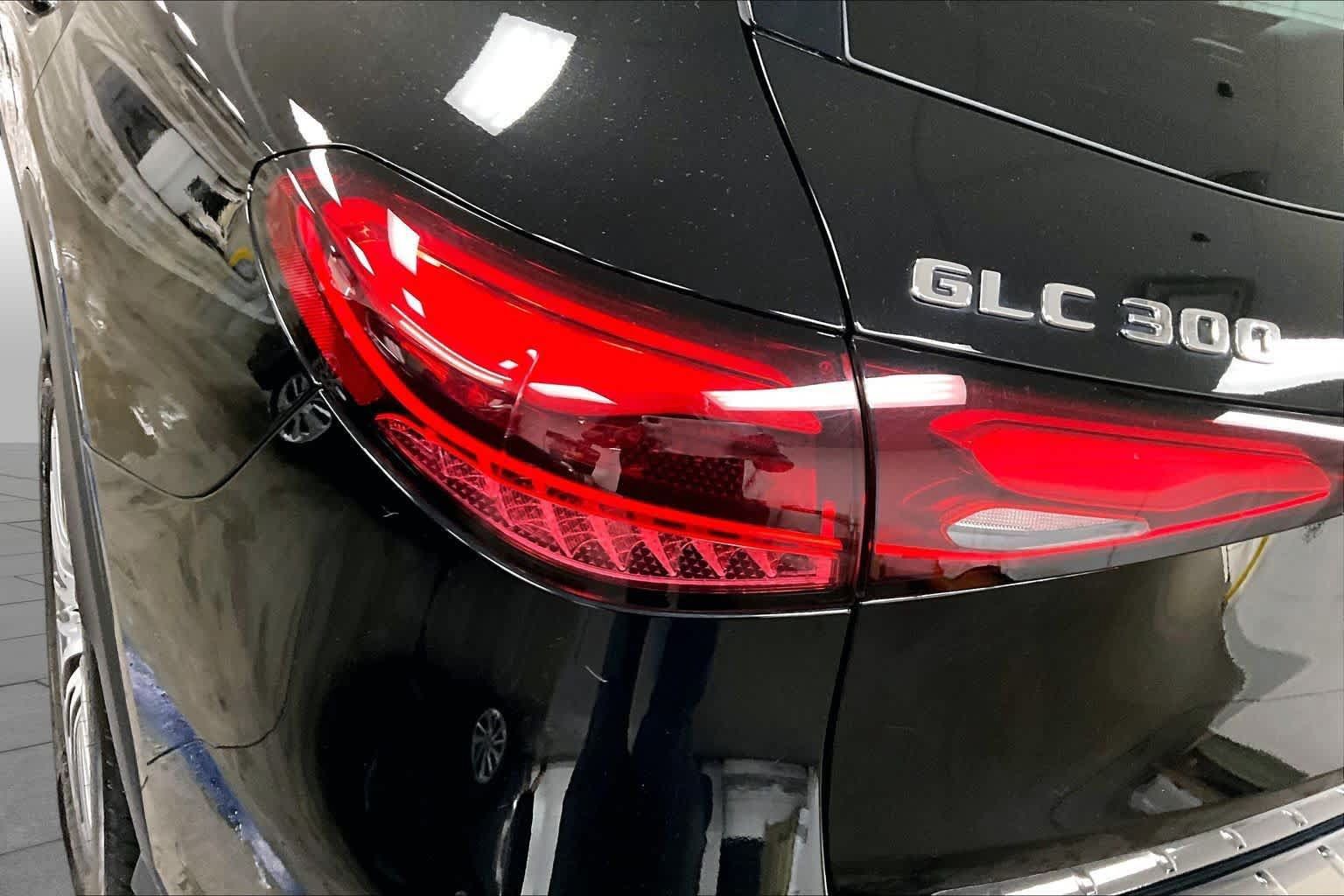 Used 2023 Mercedes-Benz GLC 300 4MATIC image 28