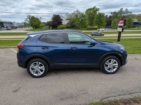 Used 2023 Buick Encore GX Preferred w/ Cold Weather Comfort Package AWD/4WD image 6