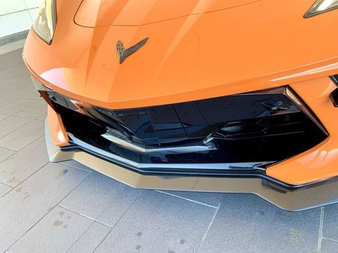 Used 2023 Chevrolet Corvette Stingray w/ Z51 Performance Package image 3