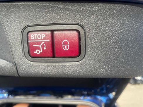 Certified 2025 Mercedes-Benz GLA 250 image 29