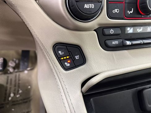 Used 2016 GMC Yukon Denali w/ Open Road Package image 31