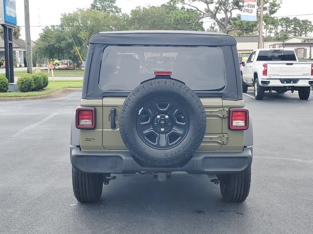 Used 2025 Jeep Wrangler Sport AWD/4WD image 5