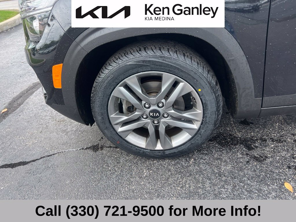 Used 2021 Kia Seltos LX AWD/4WD image 16