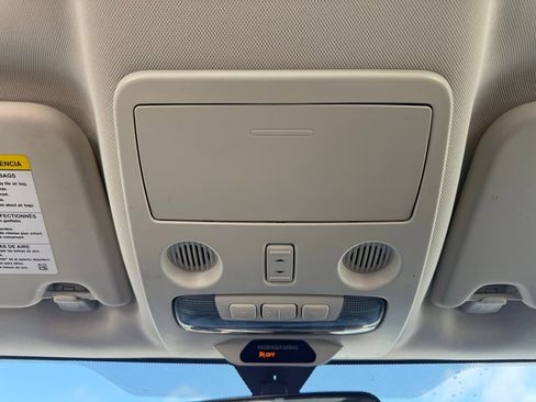 Used 2020 Ford EcoSport SE w/ SE Convenience Package image 18