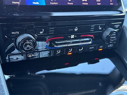 New 2025 Jeep Grand Cherokee L Limited w/ MOPAR Finishing Package image 21