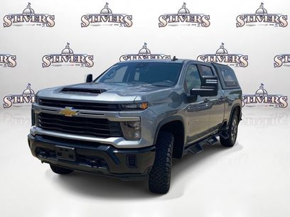Used 2024 Chevrolet Silverado 2500 Custom w/ Custom Value Package