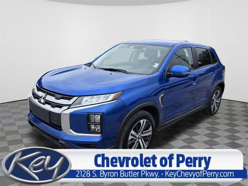 Used 2025 Mitsubishi Outlander Sport SE image 1