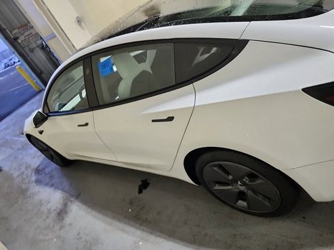 Used 2023 Tesla Model 3 Long Range image 3