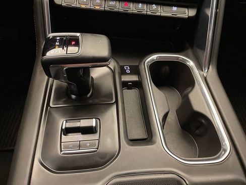 Used 2024 GMC Sierra 1500 Denali Ultimate AWD/4WD image 17
