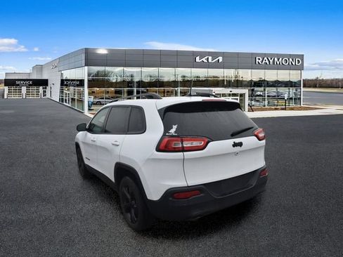 Used 2018 Jeep Cherokee Limited w/ High Altitude Package FWD image 5