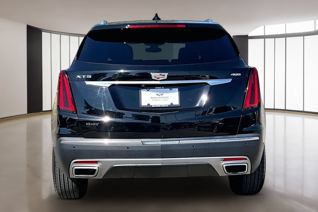 Used 2021 Cadillac XT5 Premium Luxury FWD image 4
