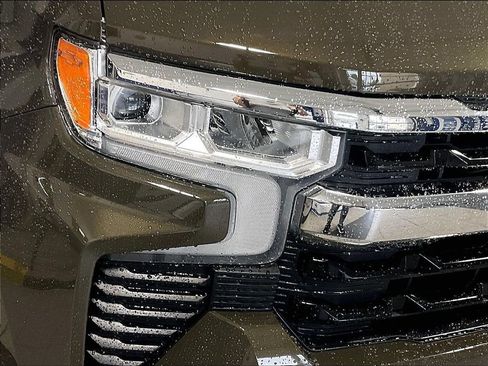 Used 2023 Chevrolet Silverado 1500 LT AWD/4WD image 33