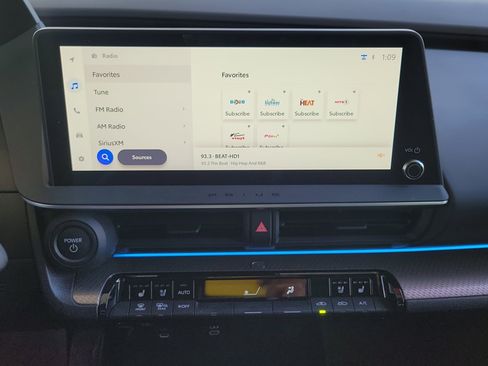 Certified 2024 Toyota Prius Limited image 23