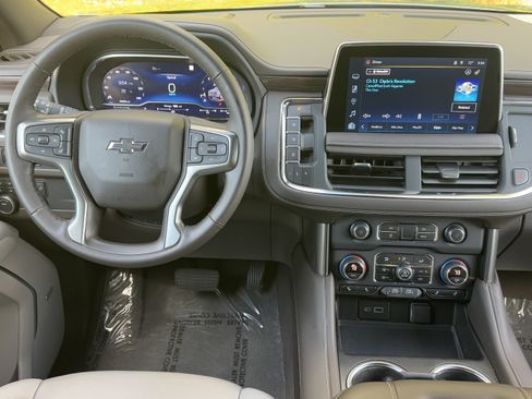 Used 2023 Chevrolet Tahoe Z71 w/ Luxury Package image 23