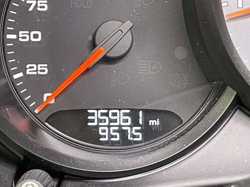 Used 2017 Porsche 718 Boxster S RWD image 33