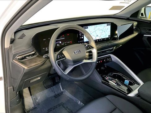Used 2025 Audi Q5 Premium AWD/4WD image 18