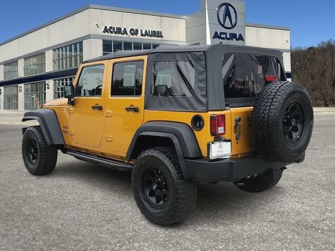 Used 2014 Jeep Wrangler Unlimited Sport w/ Quick Order Package 23S AWD/4WD image 4