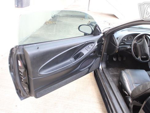 Used 1994 Ford Mustang GT RWD image 17