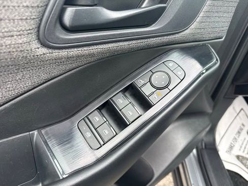 Used 2023 Nissan Rogue S image 20