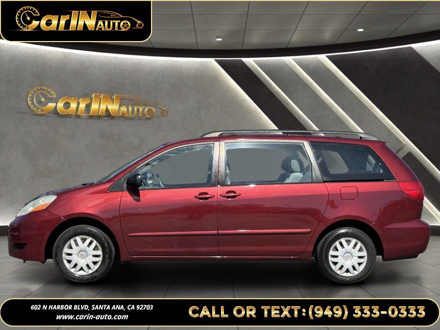 Used 2006 Toyota Sienna CE FWD image 2