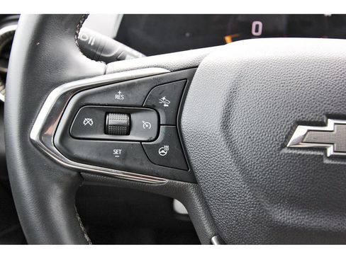 Used 2024 Chevrolet Trax ACTIV w/ Sunroof Package FWD image 19