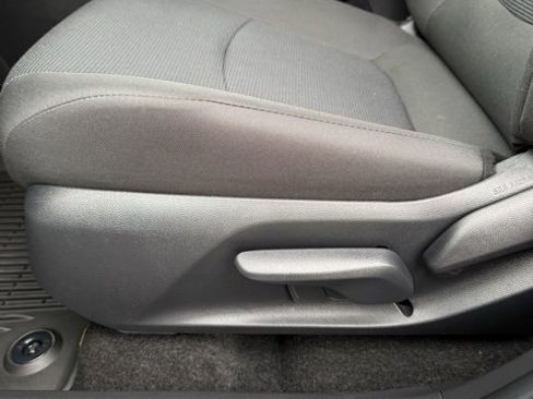 Used 2025 Toyota RAV4 LE image 17