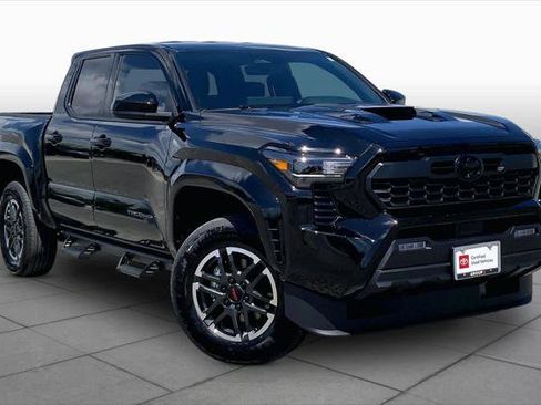 Certified 2026 Toyota Tacoma TRD Sport RWD image 3