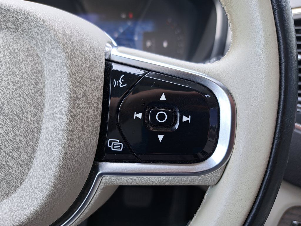 Used 2023 Volvo XC90 B6 Core w/ Climate Package AWD/4WD image 18