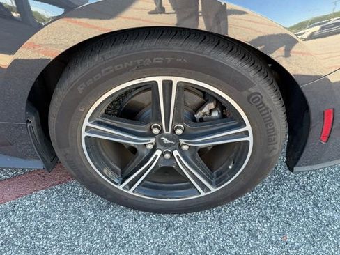 Certified 2024 Ford Mustang Coupe image 5