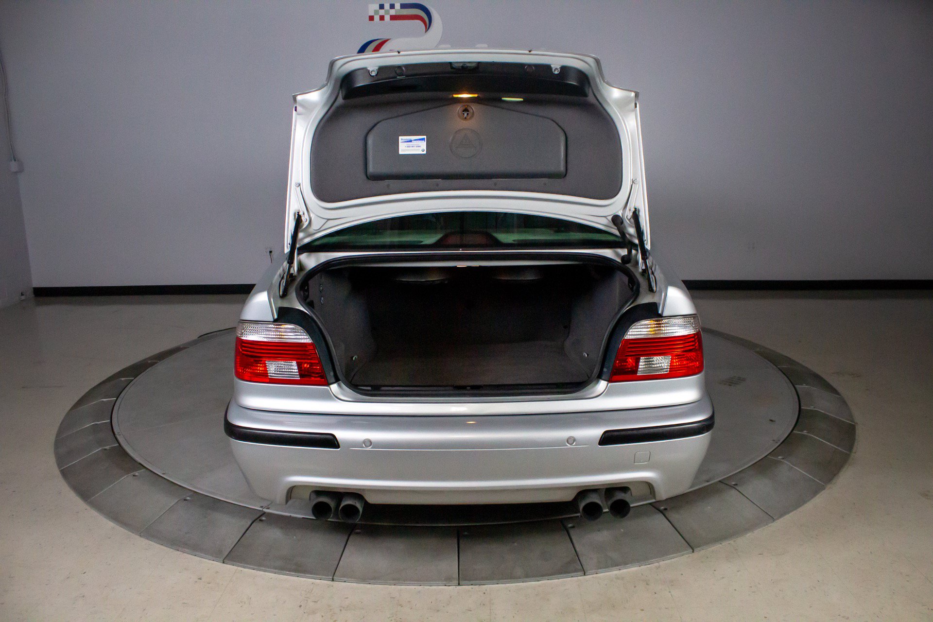 Used 2002 BMW M5 RWD image 52