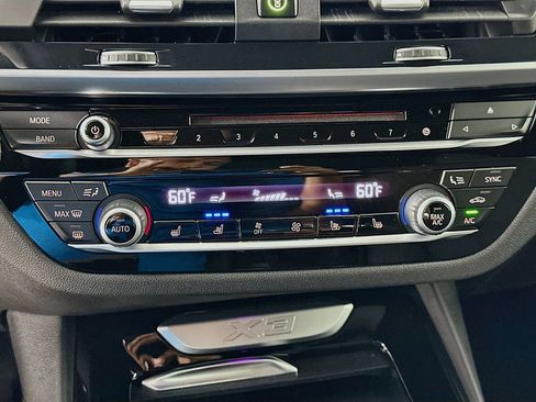 Used 2019 BMW X3 sDrive30i w/ Premium Package image 16