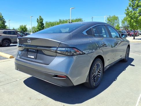 New 2026 Nissan Sentra SV FWD image 7