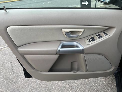 Used 2006 Volvo XC90 2.5T image 41