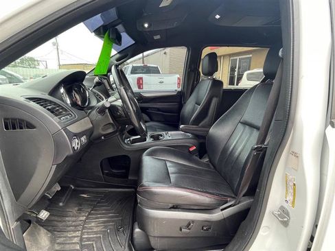 Used 2019 Dodge Grand Caravan GT image 7