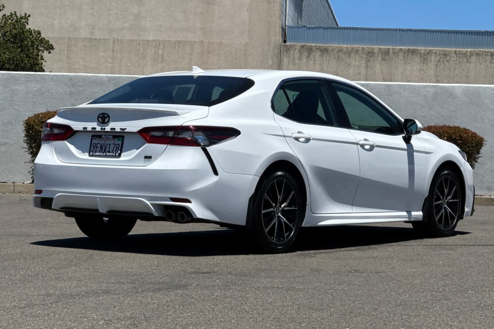 Certified 2023 Toyota Camry SE FWD image 2