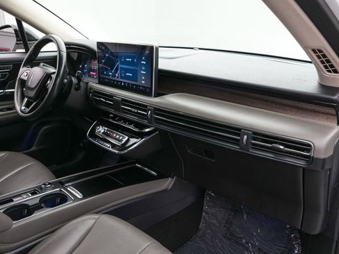 Used 2023 Lincoln Corsair Reserve FWD image 22