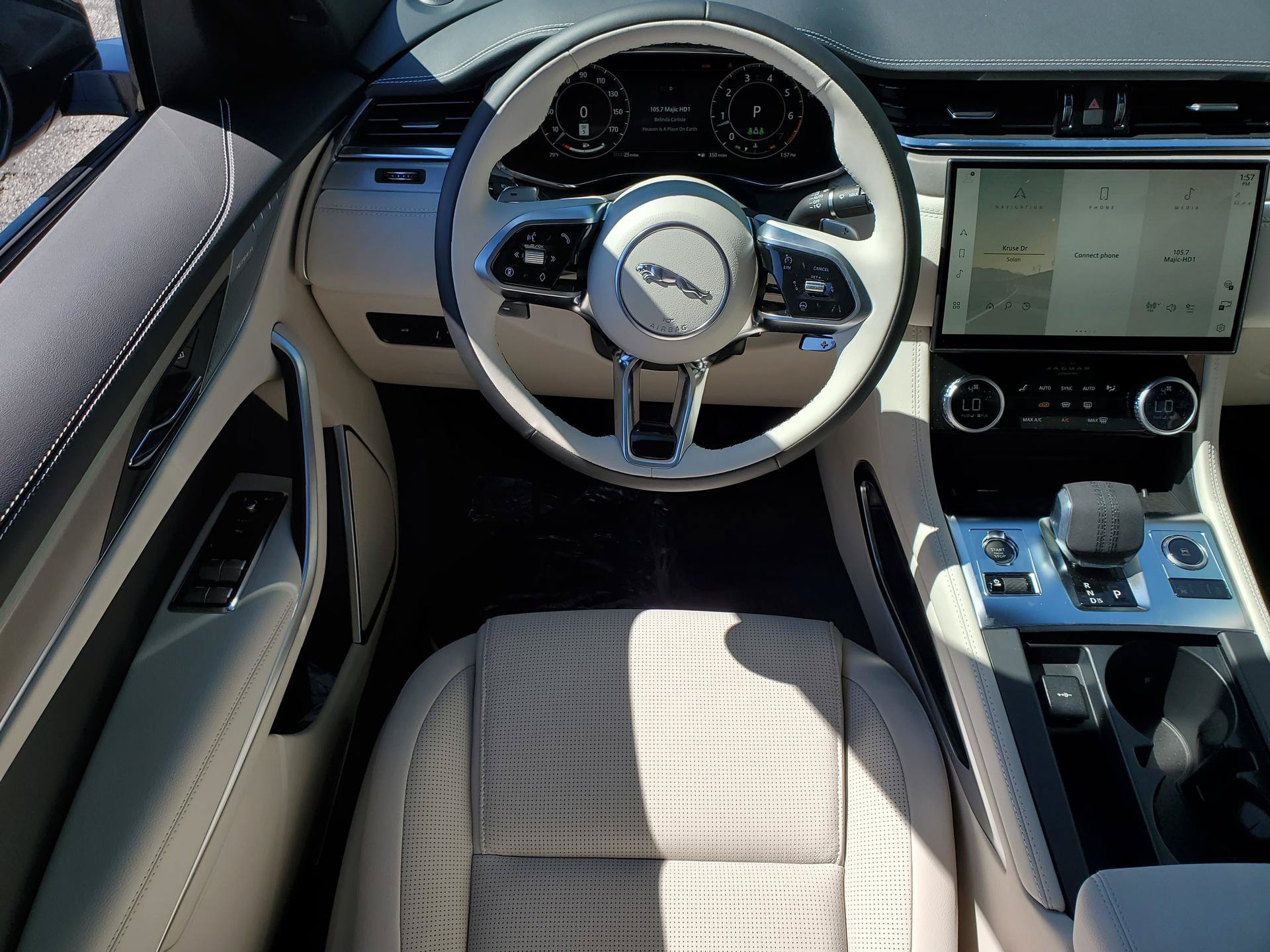 New 2026 Jaguar F-PACE R-Dynamic S AWD/4WD image 16