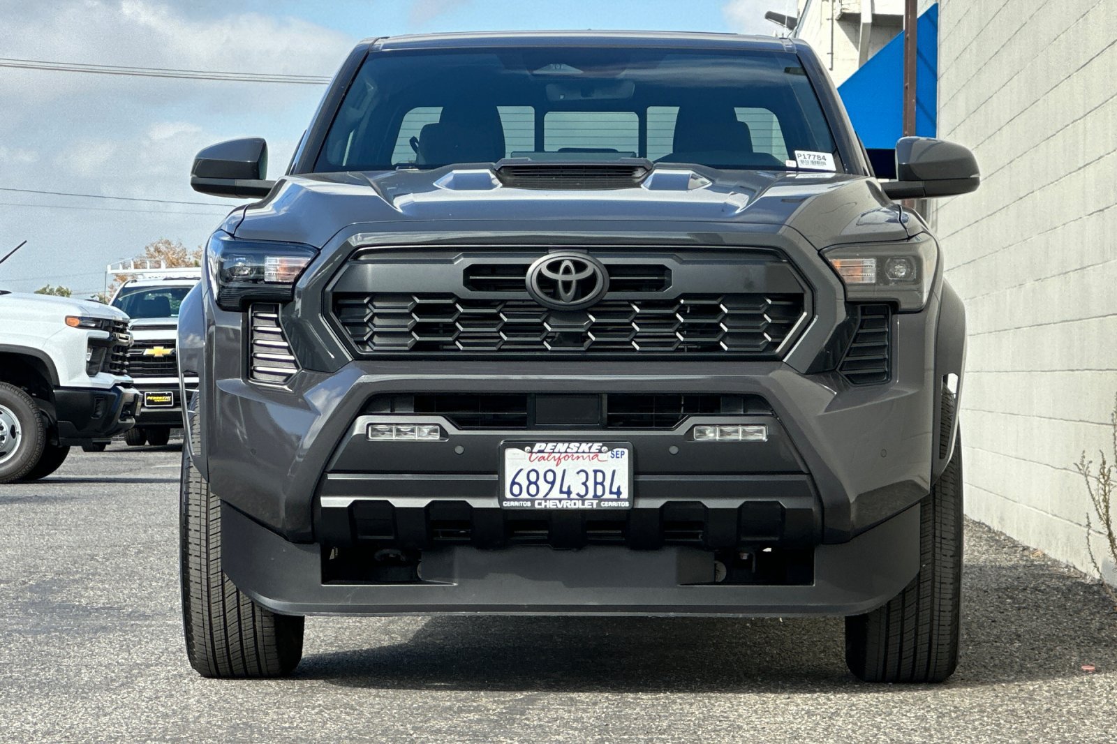 Used 2024 Toyota Tacoma TRD Sport w/ TRD Sport Upgrade Package RWD image 9