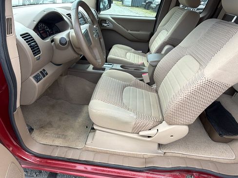 Used 2007 Nissan Frontier SE w/ SE Value Truck Pkg RWD image 15