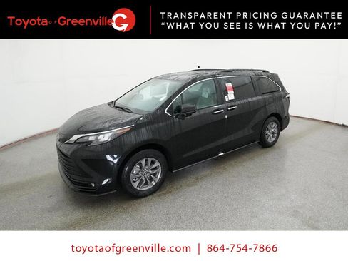 New 2026 Toyota Sienna XLE image 1