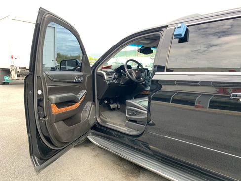 Used 2017 Chevrolet Suburban Premier w/ Max Trailering Package image 6