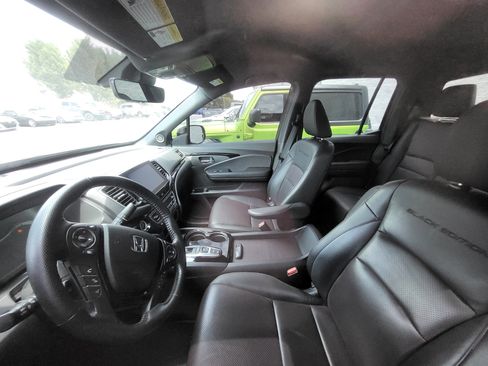 Certified 2023 Honda Ridgeline Black Edition image 21