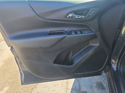 Used 2018 Chevrolet Equinox LT image 10