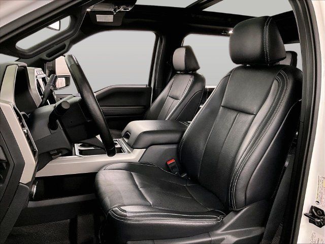 Used 2022 Ford F250 Lariat w/ Black Appearance Package AWD/4WD image 24