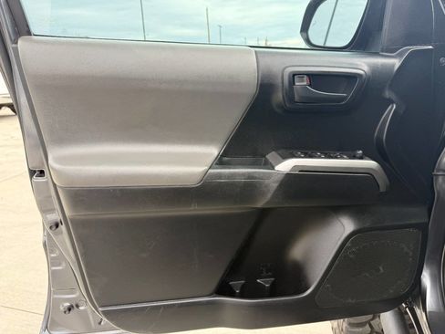 Used 2022 Toyota Tacoma SR5 image 32